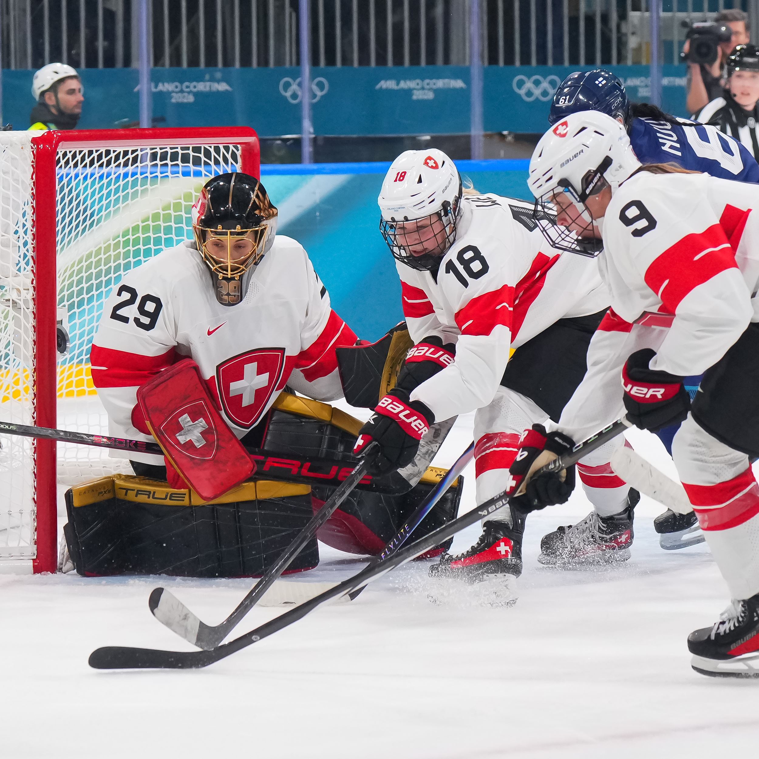 901327592.jpg 901327592.jpg